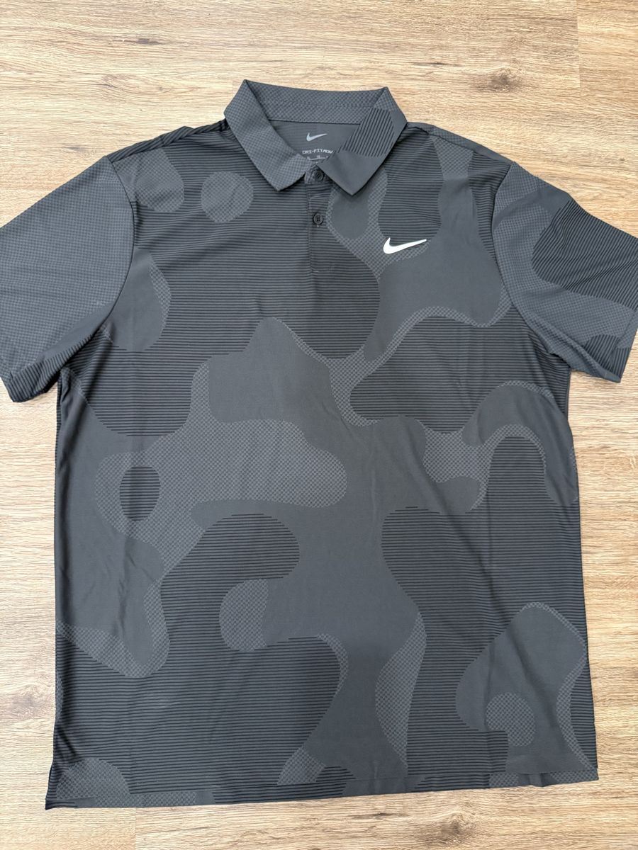 XL Nike polo