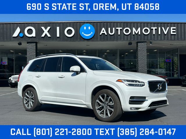 2017 Volvo XC90 T6 Momentum