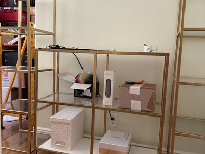 Sturdy glass shelves