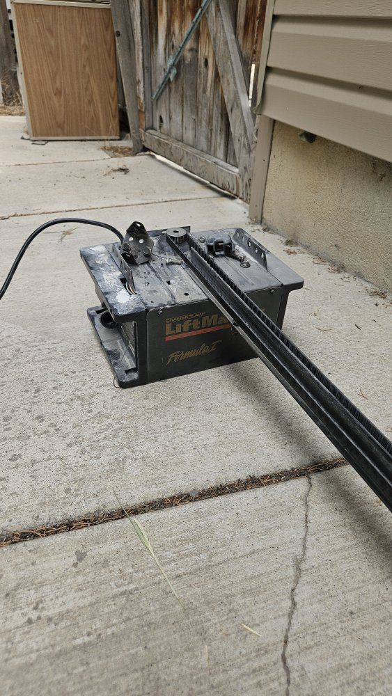 Chamberlain LiftMaster Formula 1 Garage Door Opener with Rail Assembly