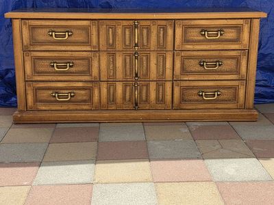 9 Drawer Dresser