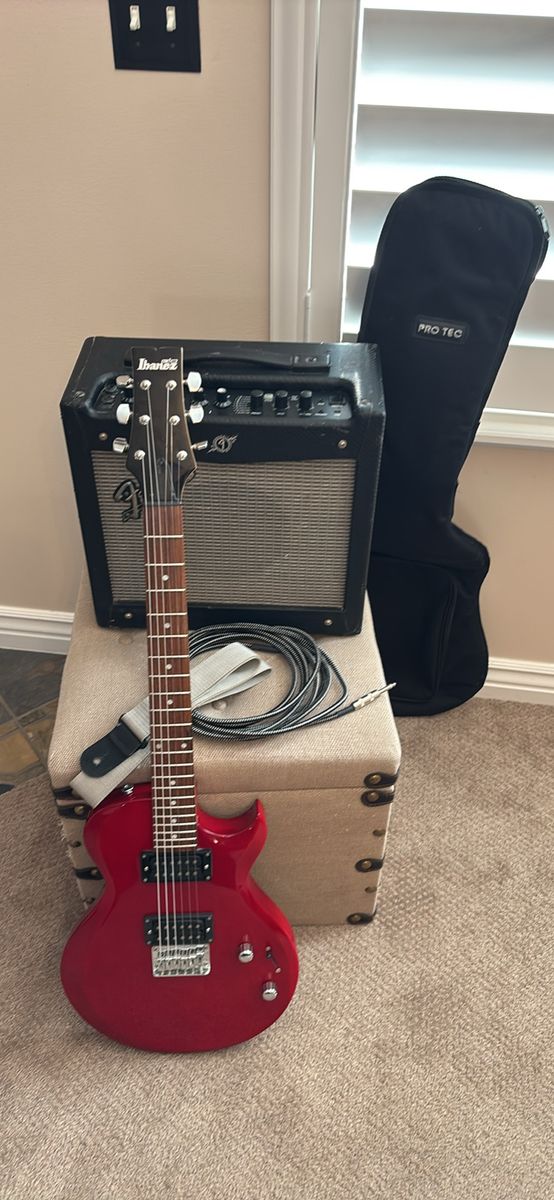 Ibanez Electric Guitar (Les Paul Style) & Fender Mustang I 20W Amp Bundle - Red, Complete Set