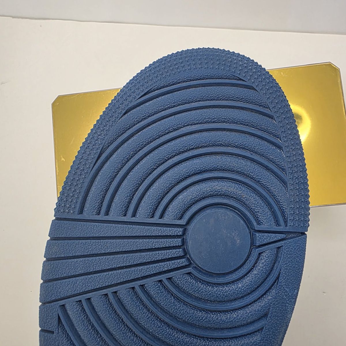 Main image 6