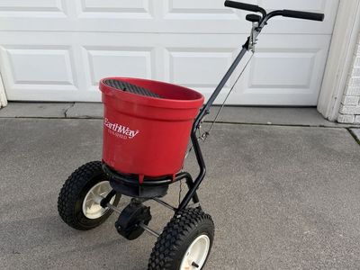 EarthWay Broadcast Spreader