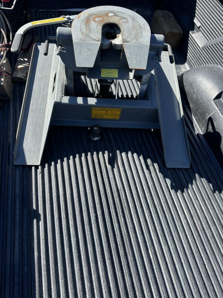 BW Companion 5th Wheel Hitch