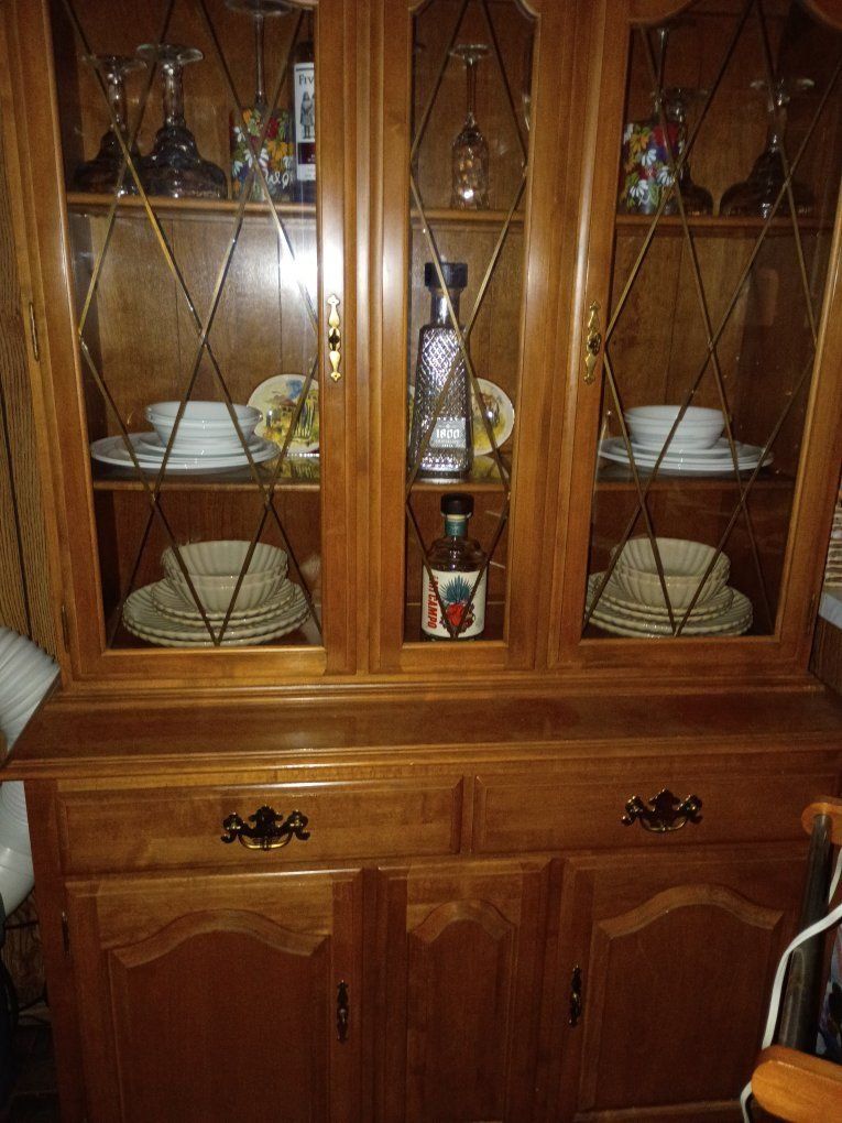 Ethan Allen China Buffet