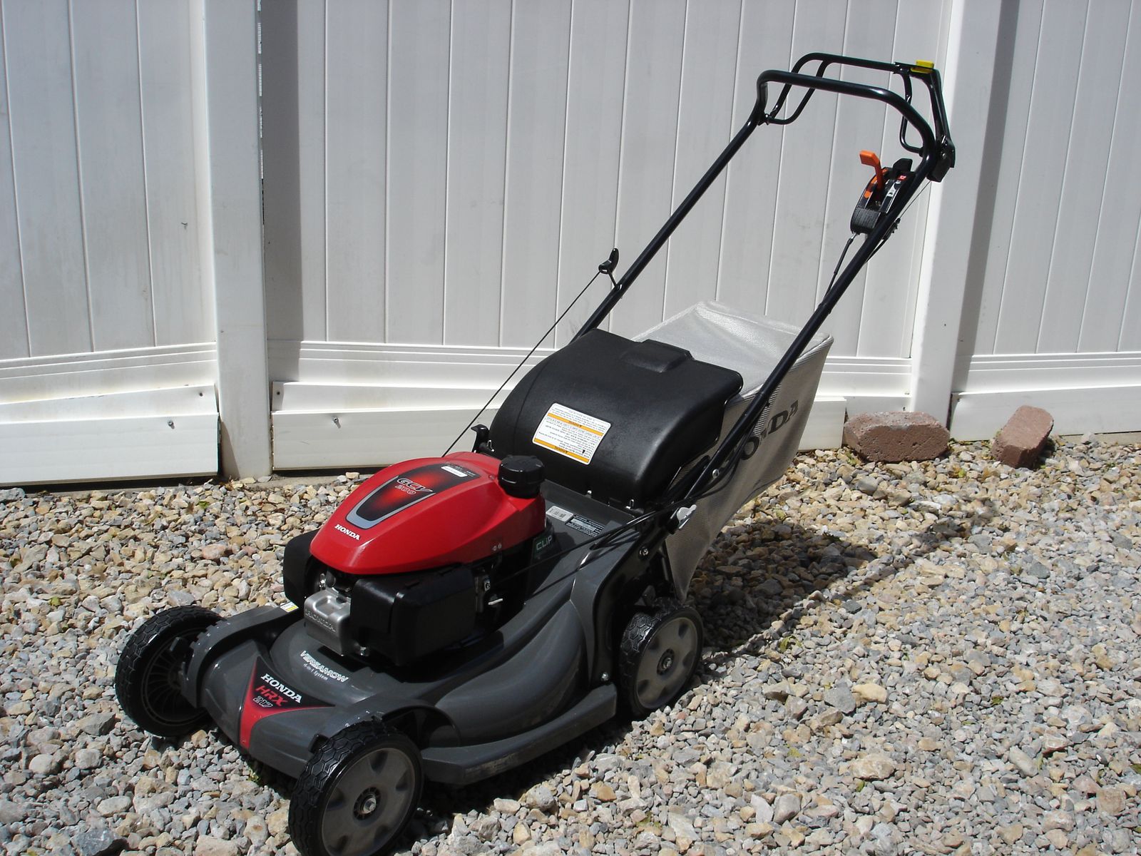 Honda HRX 217 K6 Series GCV200 VersaMow Lawn Mower – Excellent/Like NEW Condition