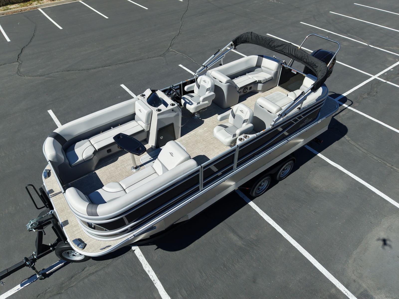 Your Ultimate 2025 Escape Boat – The 322RC SunCatcher Pontoon