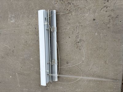 Used Hunter Douglas Window Blind Metal Slats