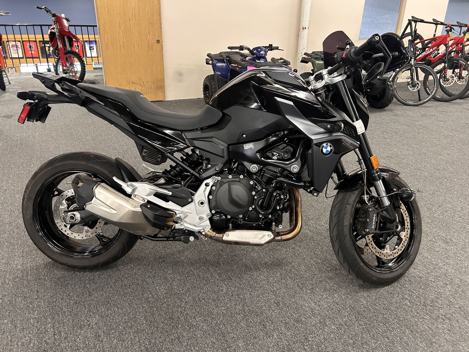 2025 BMW F900R