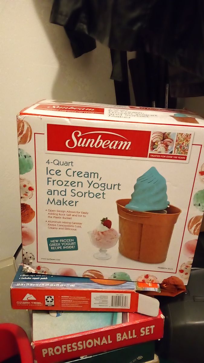 Sunbeam 4 qt ice cream, frozen yogurt, and sorbet maker