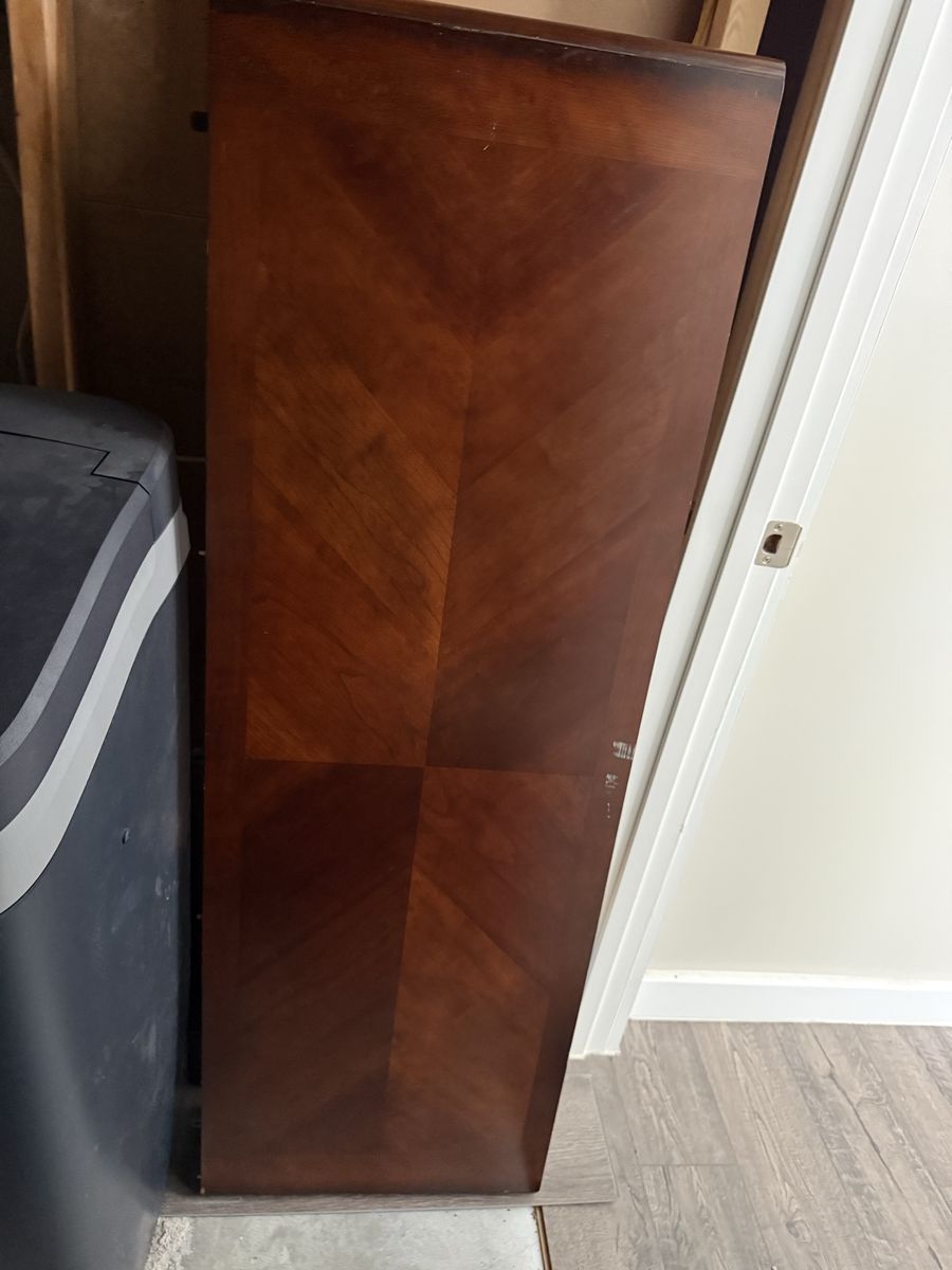 Main image 6
