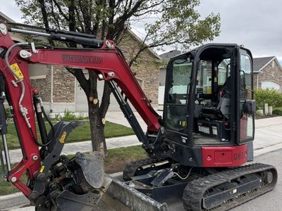 Hook On And Start Digging – 35 Class Mini Excavator Trailer Combo