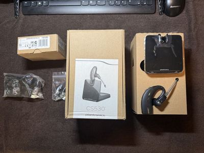 Brand New Plantronics CS530 Wireless DECT Headset System with Charging Base
