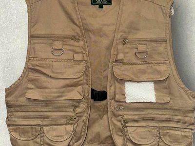 Crystal River Tan Multi-Pocket Fishing Vest XL
