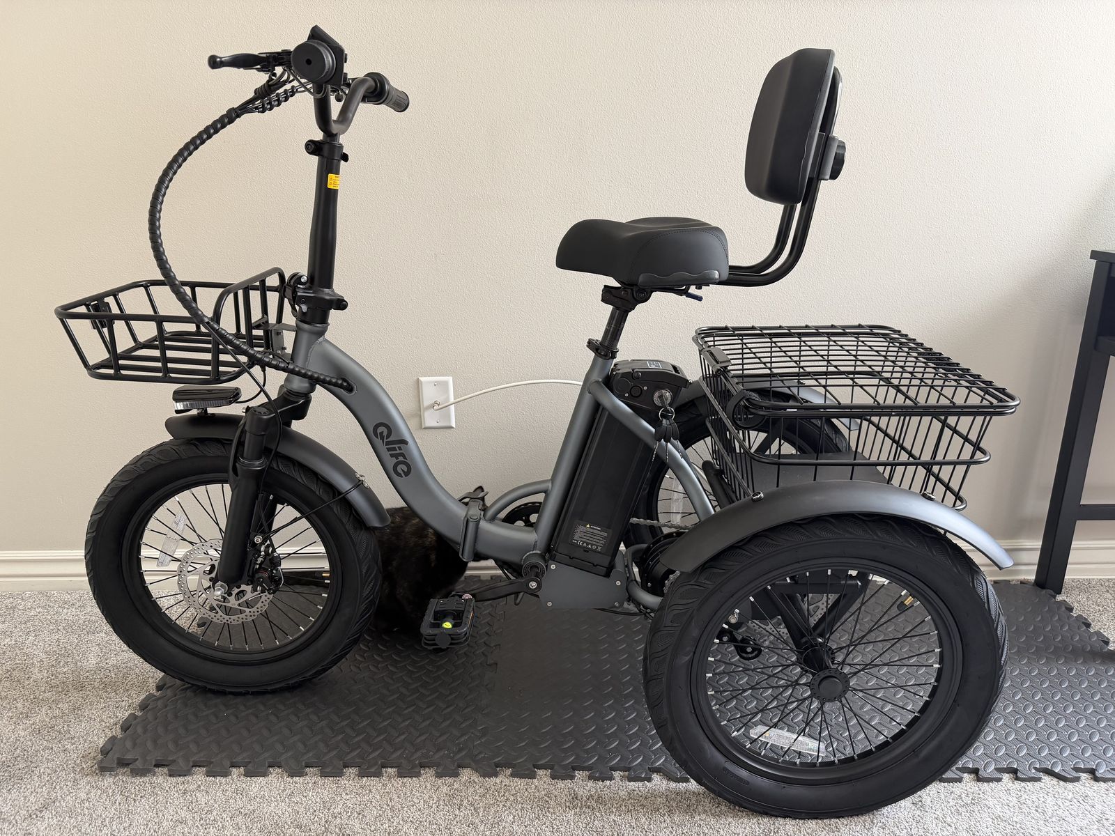 Triker 2.0 Folding 3 Wheels Electric Bike - Brand New