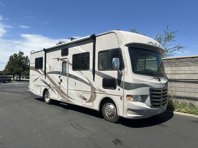 ACE Thor Ford V10 Gas RV