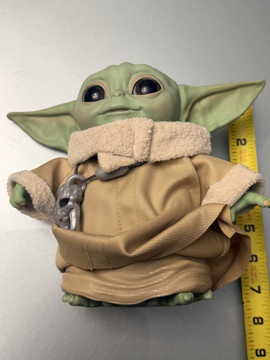 Star Wars The Mandalorian Grogu (The Child) Talking Plush Toy - 7.5" with Satchel Necklace