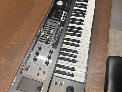 Roland VR-09 V-Combo Keyboard / Organ