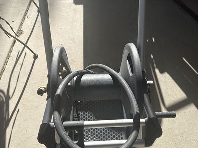 Garden hose reel