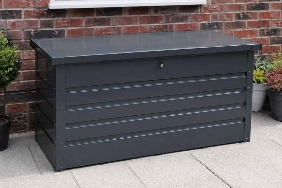 Large Metal Outdoor Storage Box 260 Gallon 72.8" x 32.3" x 29.5" – New #396