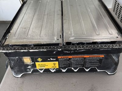 QEP 22500 4.8 Amp/Amperios Wet Tile Saw 3600 RPM - Works Great