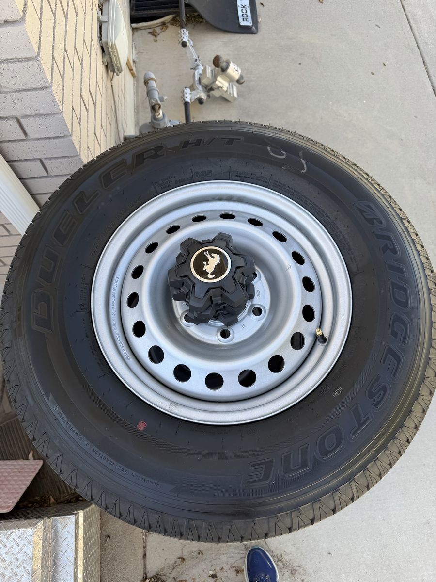 NEW (5) 255/70/16 Bridgestone Dueler HT