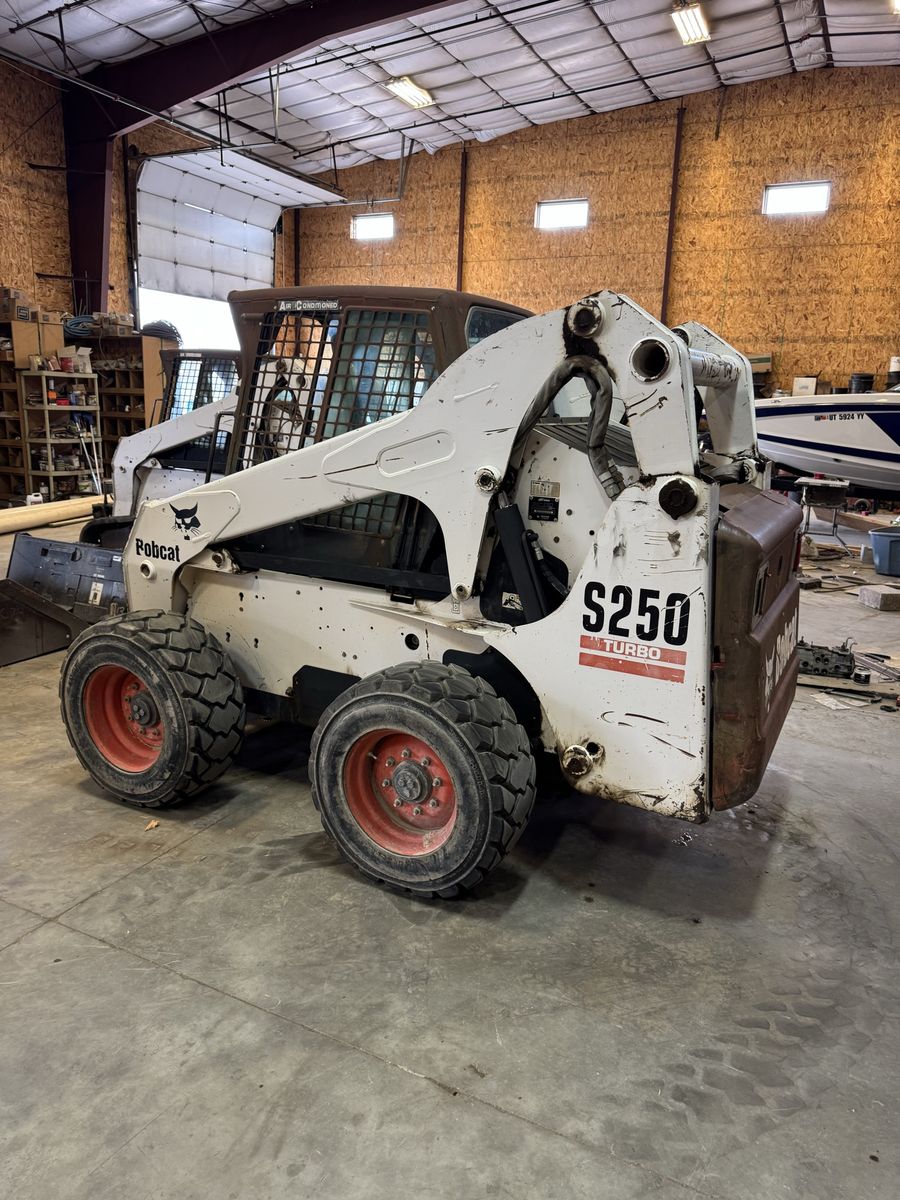 2008 bobcat S250