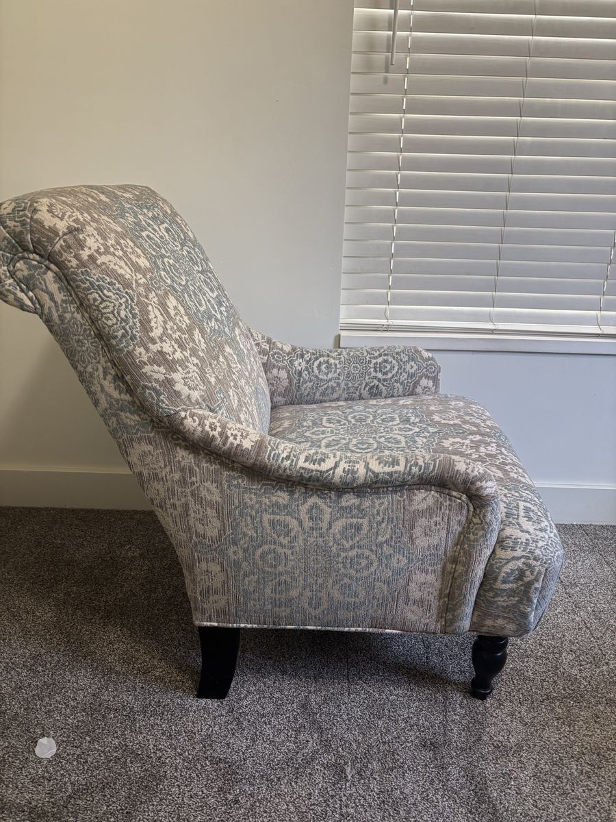 Main image 4