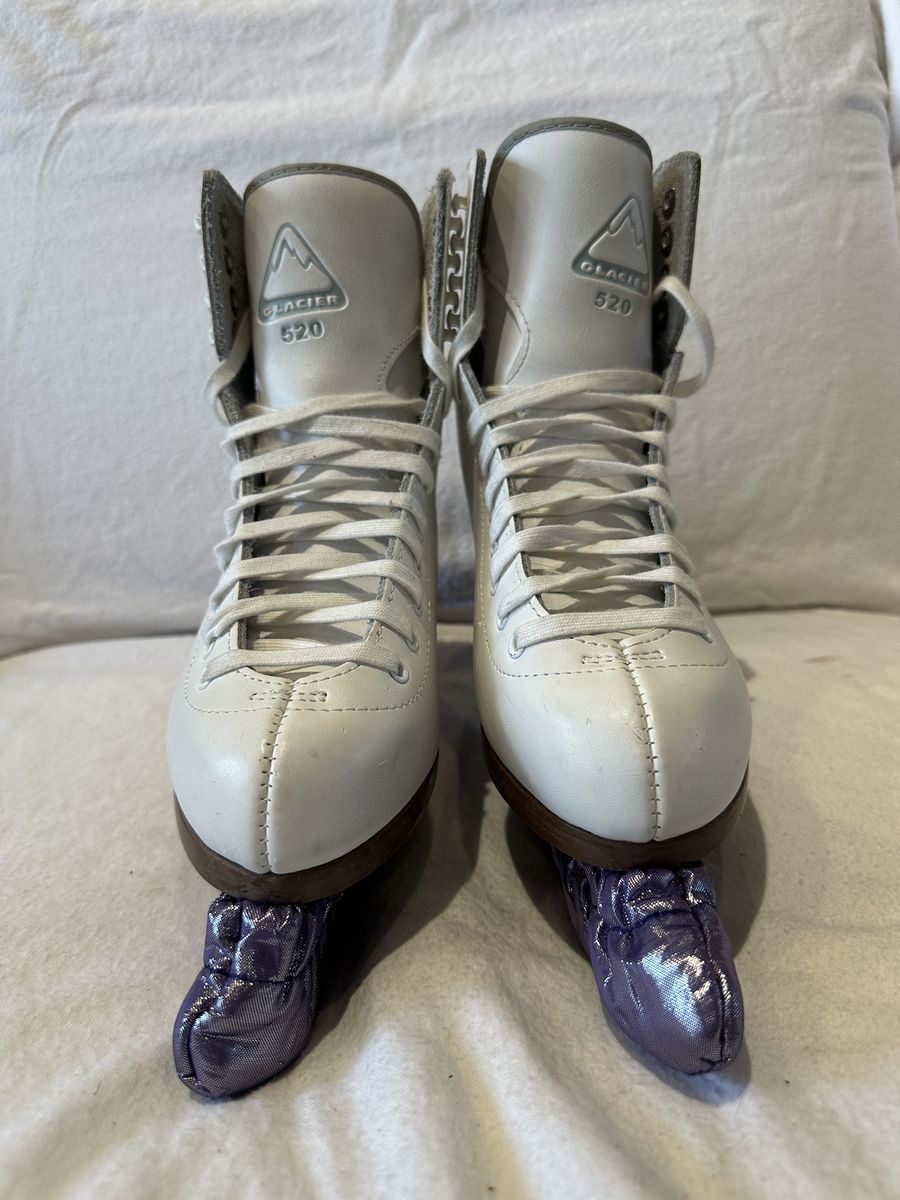 Jackson Glacier 520 Youth 5.5 Wmns7 Figure Skates