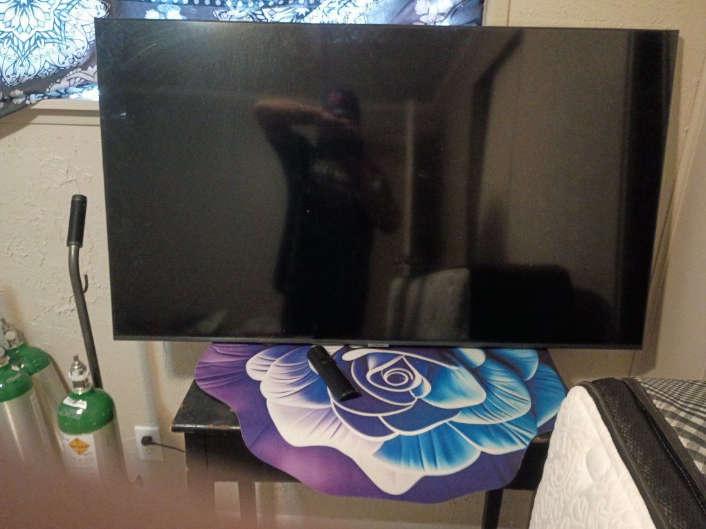 Samsung 4K Crystal UHD Smart TV