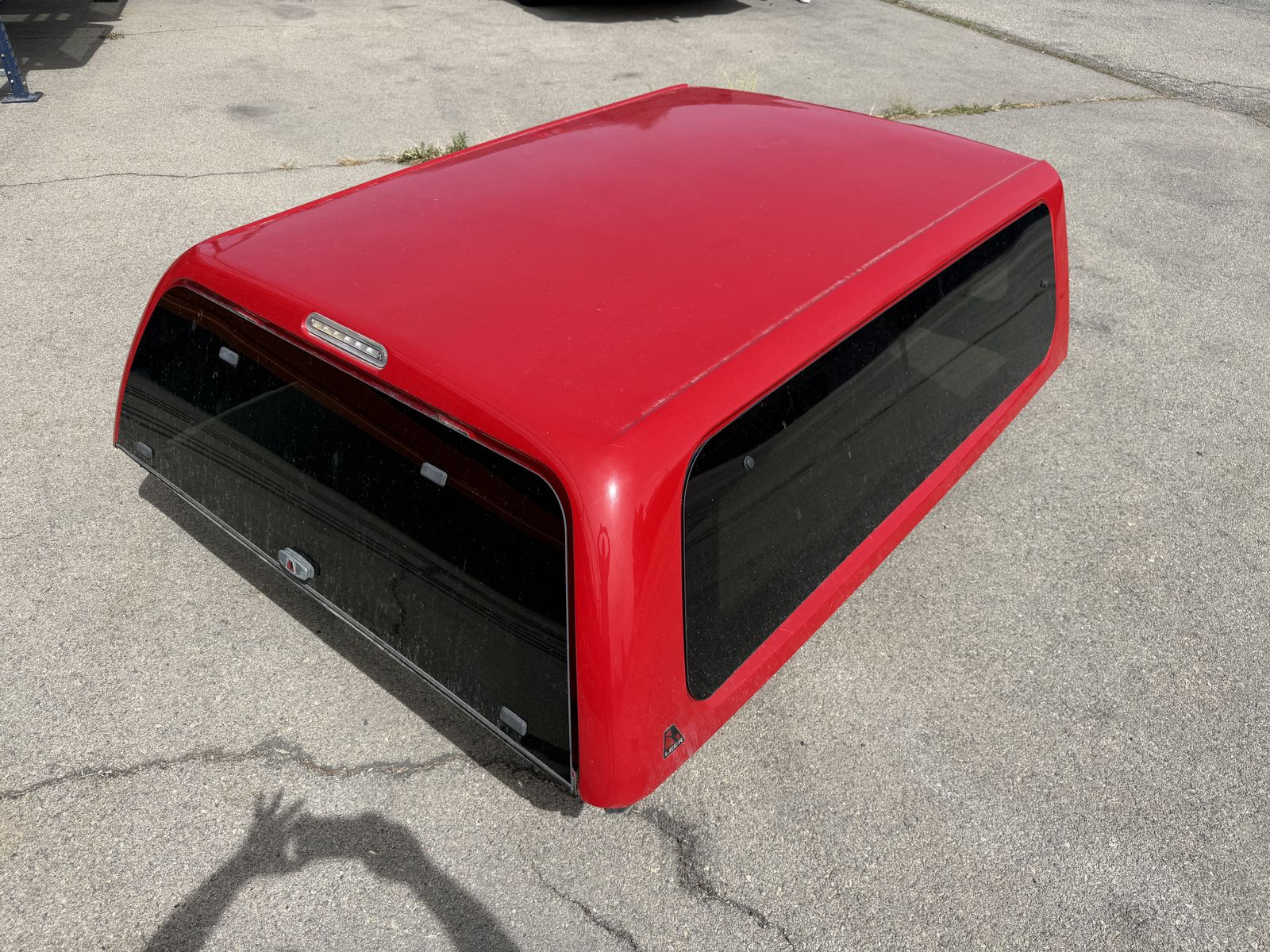 LEER Truck Shell / Camper Shell – Fits 2007–2014 GMC Sierra & Chevy Silverado 1500/2500/3500 (6.5’ Standard Bed) Shell For Sale