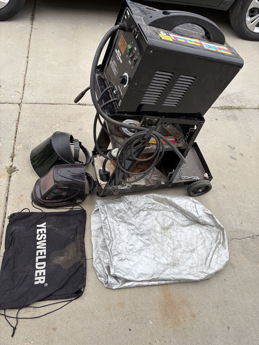 MiG 170 wired feed welder with cart and hood’s