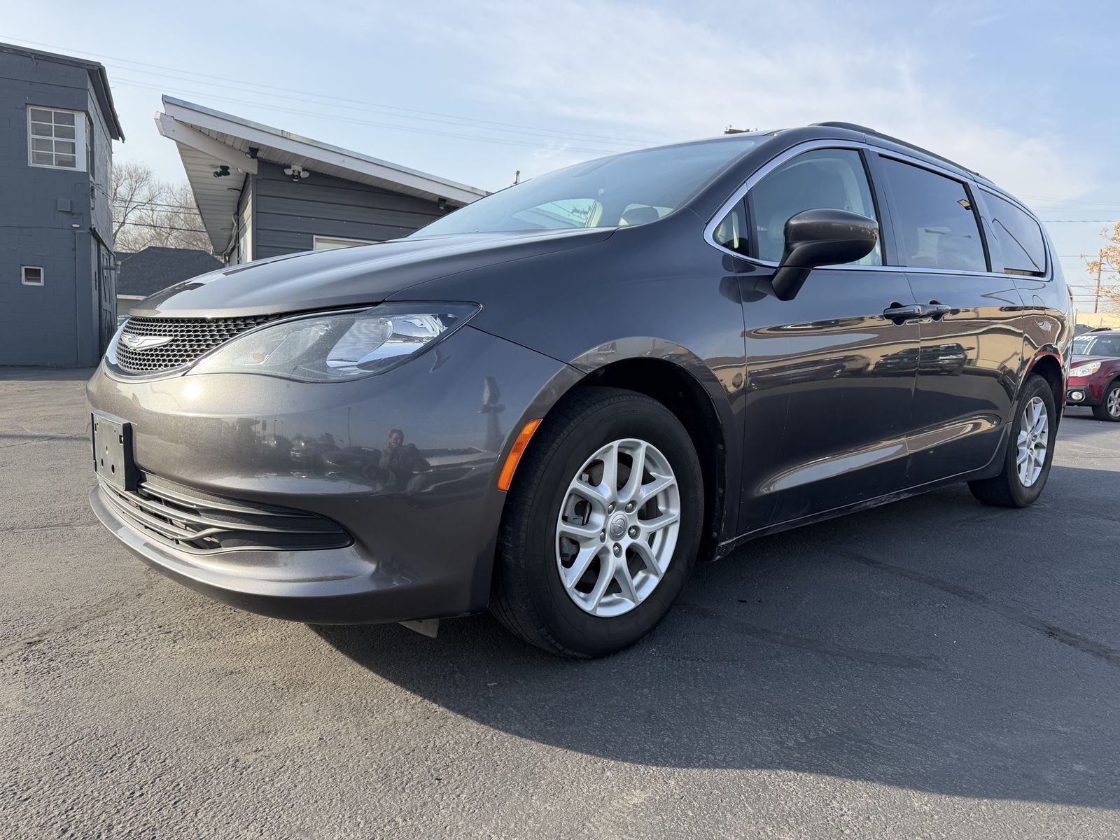 2020 Chrysler Voyager LXi