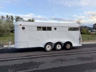 1975 Hale 4 Horse/Stock Triple Axle Trailer