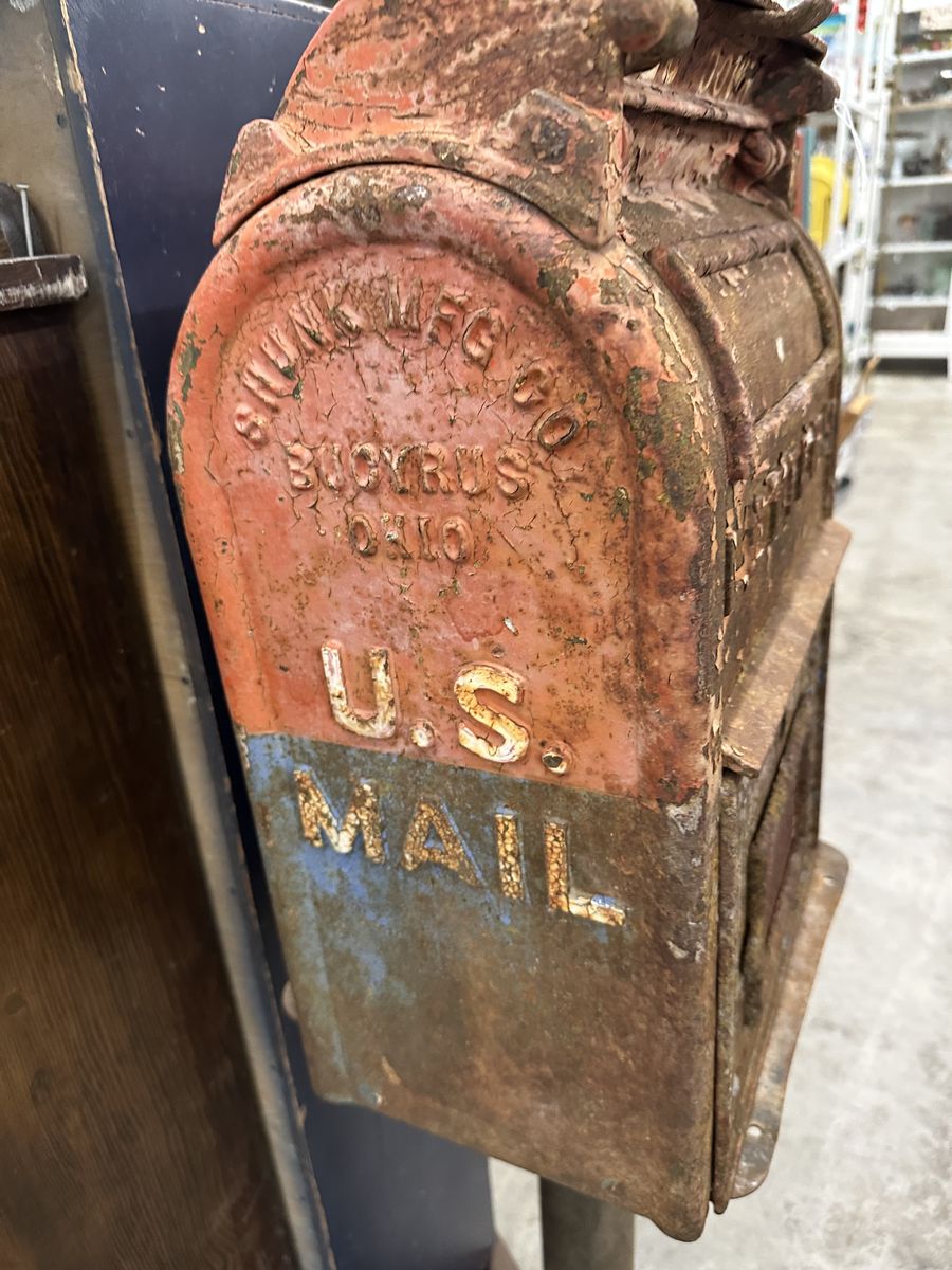 1928 Cast Iron US Mail Letter Mailbox