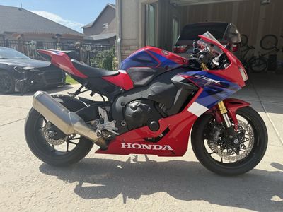 2023 Honda CBR1000RR ABS Motorcycle - Red/Blue, 2,732 Miles, Never Dropped