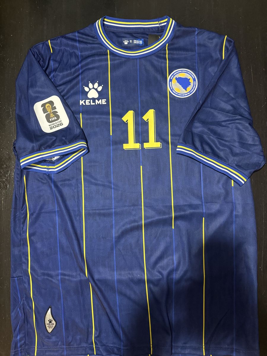 Kelme Bosnia and Herzegovina Edin Džeko #11 Soccer Jersey. Only 1 left. Size XL