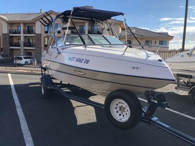 FourWinns cuddy & 225 HP Mercury Ooutboard