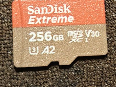 SanDisk Extreme 256GB microSDXC Memory Card with Adapter U3 A2 V30