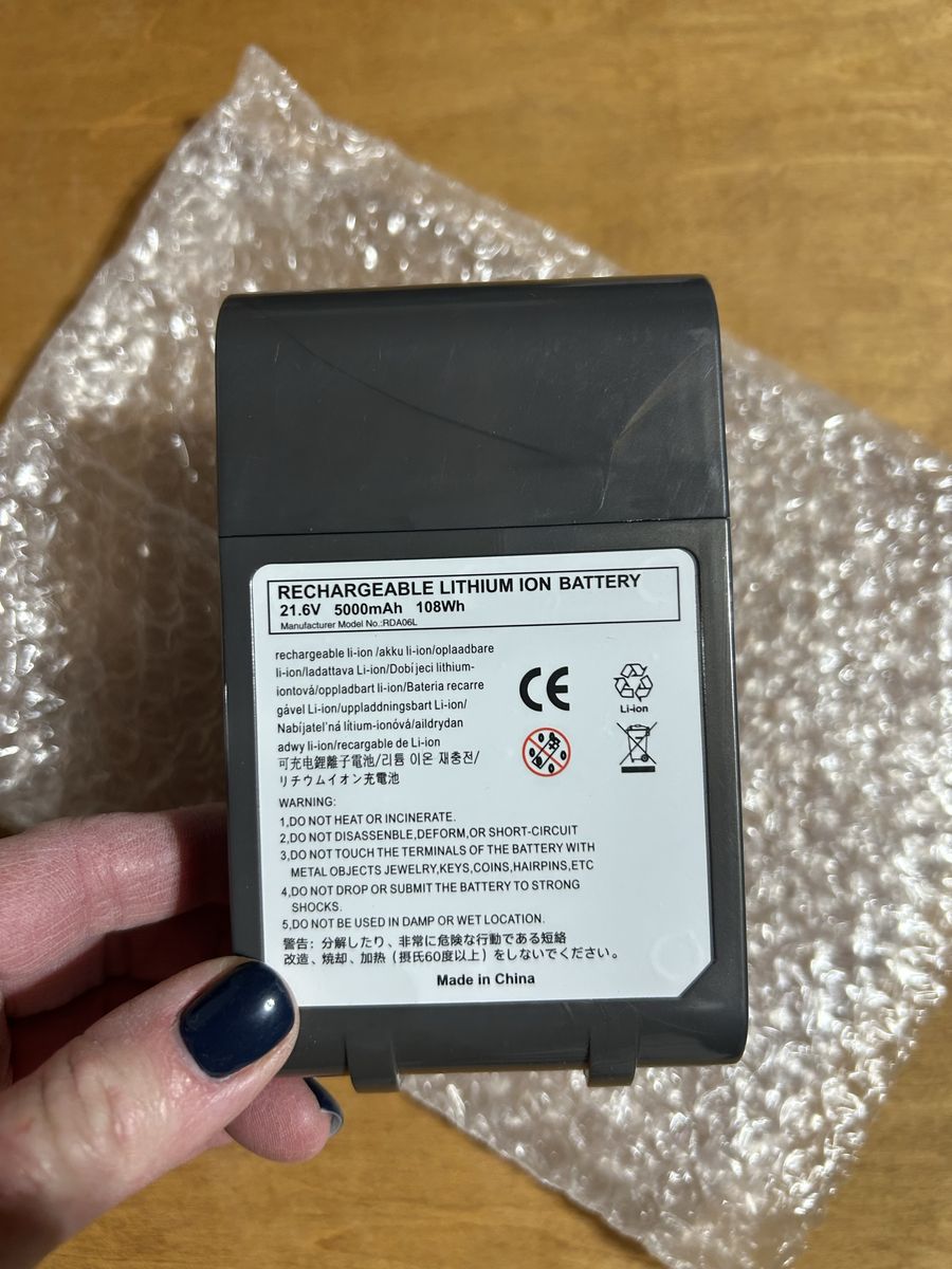 NIB Battery Replacemet for Dyson vaccum