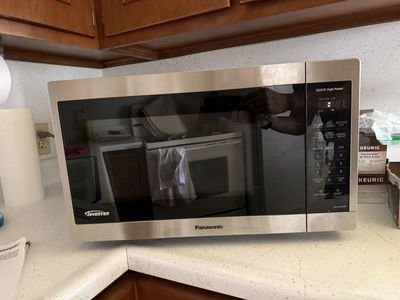 Panasonic NN-SC668S Countertop Microwave Oven - 1200W Inverter, Stainless Steel Finish