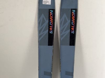2025 Salomon QST 92 w/ Salomon M11 Demo Bindings *topsheet damage*