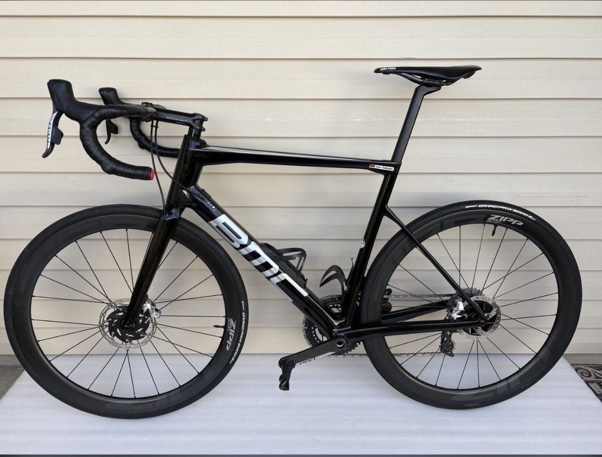 BMC Teammachine SLR_  Carbon disc - Full SRAM Red AXS