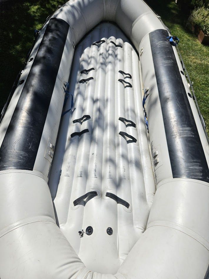 Main image 3