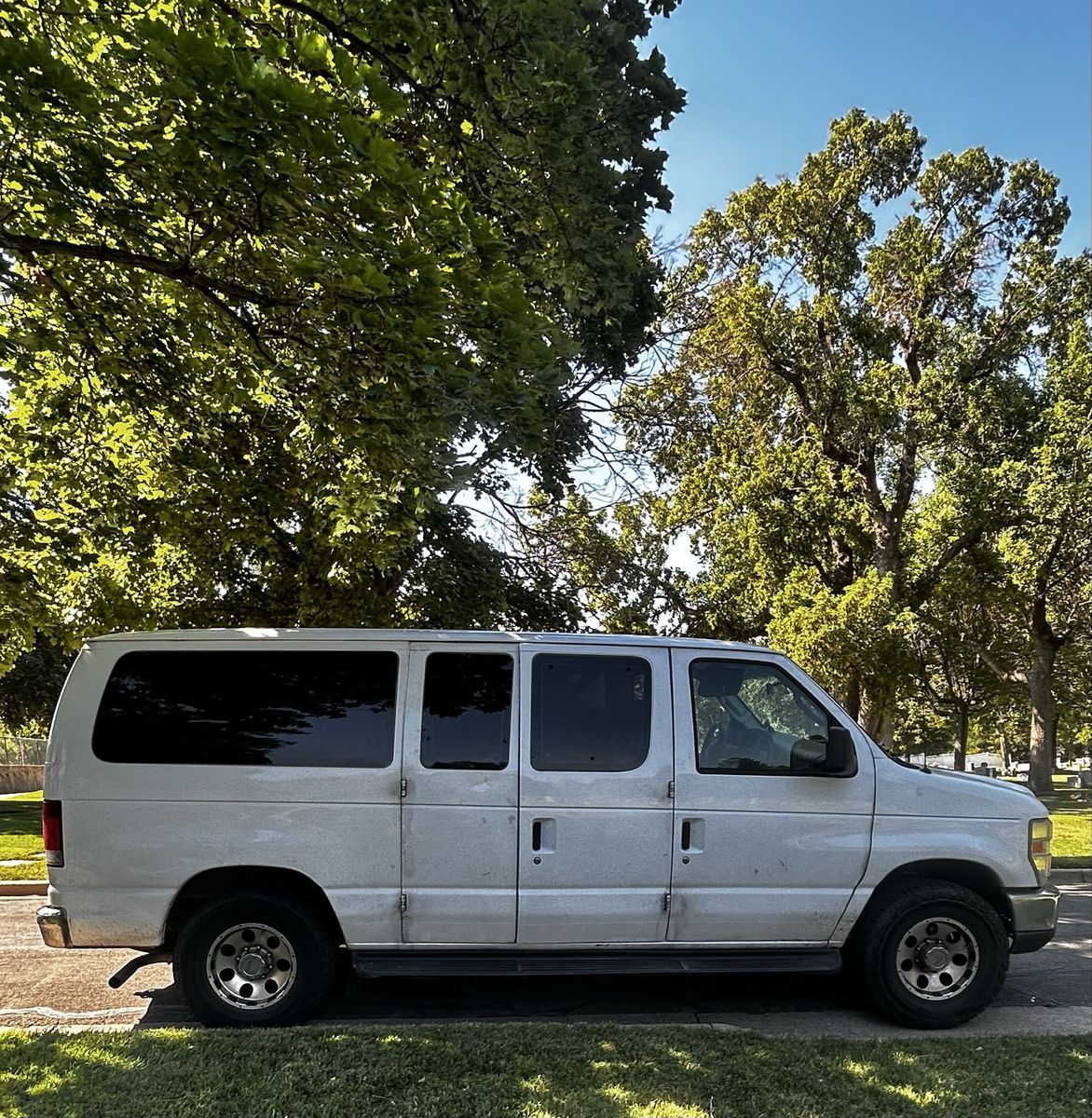 2008 Ford E-150 and Econoline 150 XLT