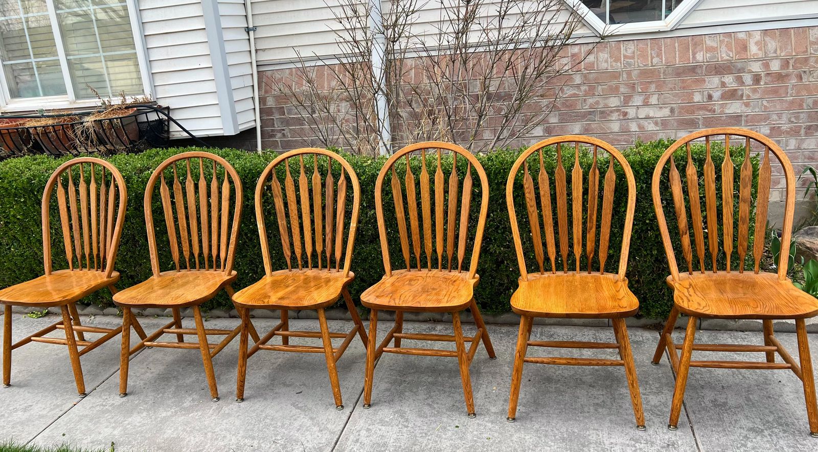 Wooden Kitchen / Dining Room Chairs ~ set of 6