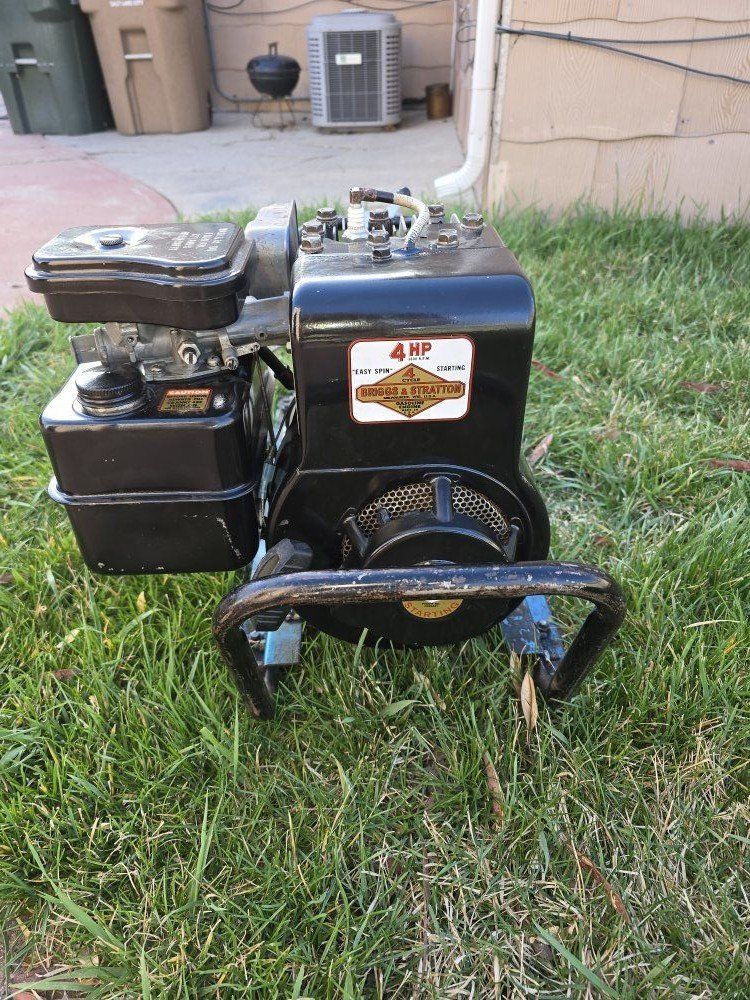 Briggs and Stratton 4 HP engine