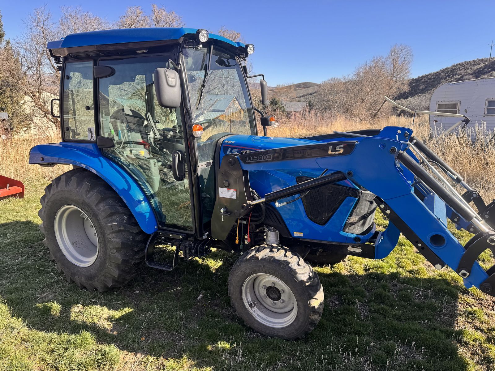 2024 LS Tractor MT232 only 92 Hours
