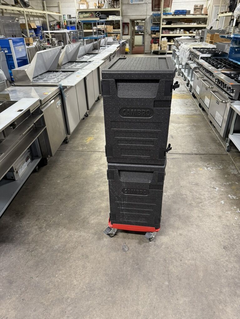 New  CAMBRO double stack  Cam Go Box Insolated EPP Pan W/ Carrier was $450